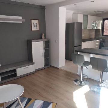 CENTAR, TESLINA, KUĆA 96 m2