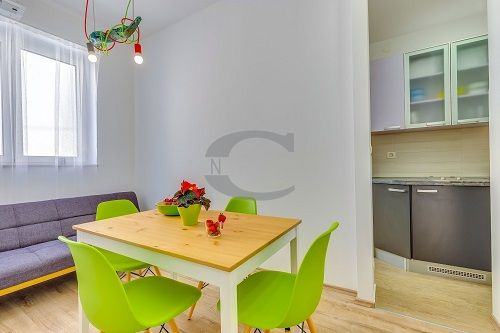 CENTAR, LIJEPO UREĐEN 1SB+DB STAN, SAMO KOD NAS!