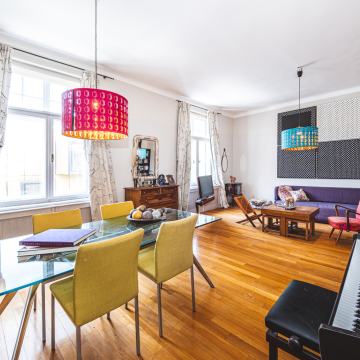 Centar, Petrinjska, 106 m2, adaptirani predivan stan, lođa spremište