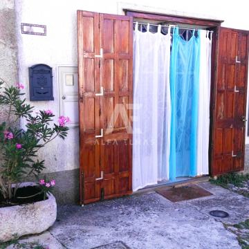 Kuća na Cresu blizu plaže idealna za miran odmor! ID 561