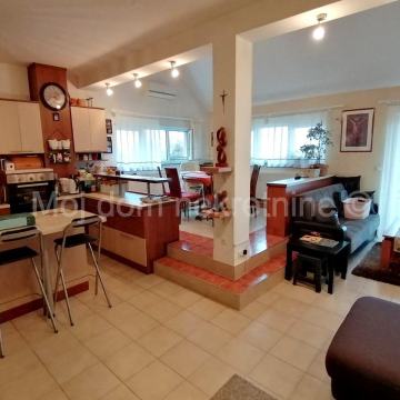 Črnomerec,Bijenik,kuća katnica s terasom,2PM,pogled na grad,286m2