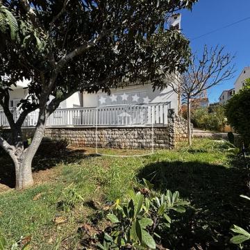 Diklo - kuća s pogledom na more, 161 m2, mirna lokacija! 599000 EUR