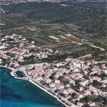 Diklo stan 120m2 i 30m2 sa garažom  70m od plaže