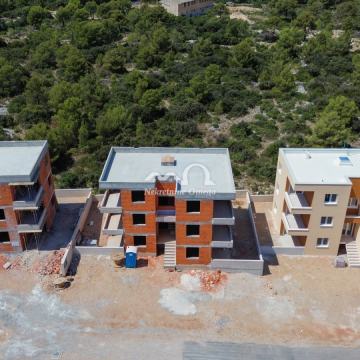 DONJE RAŽINE- JEDNOSOBAN STAN NA PRVOM KATU- NAŠ PROJEKT