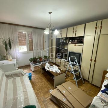Donja Drenova - odlična lokacija, stan 2S+DB, 1.kat