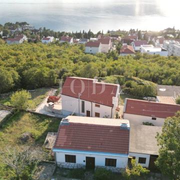 Dramalj kuća sa garažom