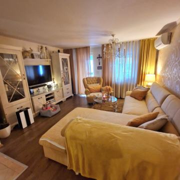 D.DRENOVA -154m2,4S+db,ODLIČNA LOKACIJA