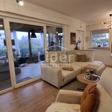 DRENOVA-prekrasan dvosobni stan s dnevnim boravkom