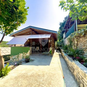 Duga uvala, prekrasna kućica blizu mora u vikend naselju