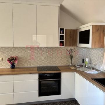 Dugave - trosoban stan 70m2 + parking (Murati)