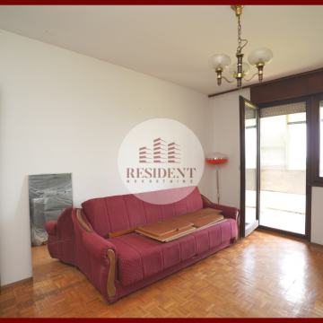 DUGAVE Ugodan 2soban stan 56 m2, 5. kat, lift, mirno okruženje, loggia