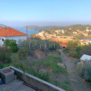 DUGI OTOK, Luka - stara kamena kuća 200m od mora!