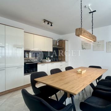 Dugo Selo, stan 135m2, 4S, 2 parkirna mjesta