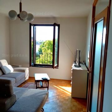 Dvoetažni stan u centru Novog Vinodolskog 250m od mora!