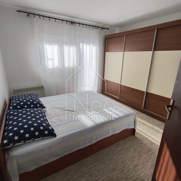 Dvojna kuća, Pirovac