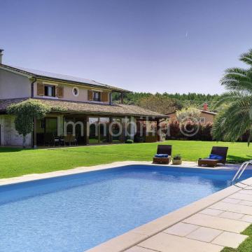 EKSKLUZIVNO IMANJE NA 3.336 m2 SA FANTASTIČNIM POGLEDOM NA MORE!