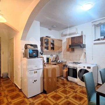 EKSKLUZIVNO PRODAJA DVOSOBNOG STANA NA TOP LOKACIJI