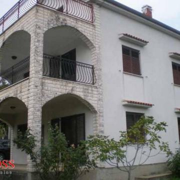 Gornja Drenova, samostojeća kuća s potencijalom