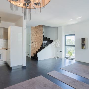 LUKSUZAN DVOETAŽNI STAN U NOVOGRADNJI: 84 M2, 3 SOBE