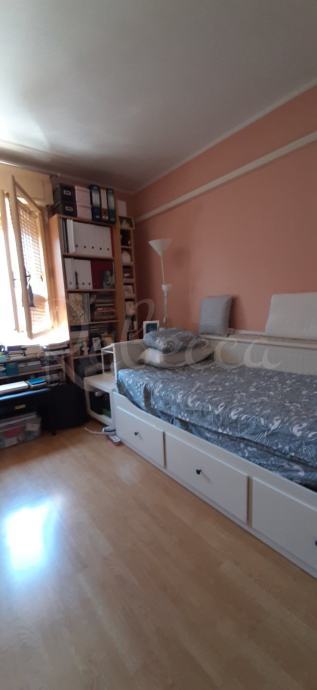 Garsonijera 27 m, 2 kat. centar Pula