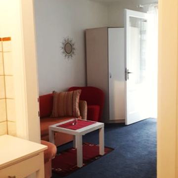 GARSONJERA (Maksimir) - NEDALEKO KVATRIĆA, 22m2