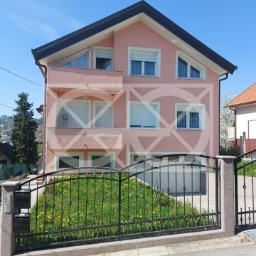 Gornje Vrapče, stan u prizemlju novije zgrade, novouređeno, 67,17 m2