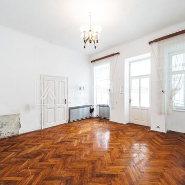 REZERVIRANO Gornji grad, Basaričekova, 89 m2, 3-s, poseban stan