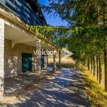 Gorski kotar, objekt za turizam, na rubu Nacionalnog parka