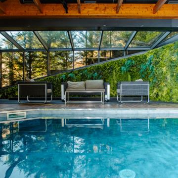 LUKSUZNA VILA 440 m2 -ZATVORENI BAZEN -SAUNA -VRT