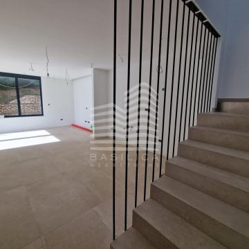 Gračani,novi smart home, 4sobni s vrtom, 2 terase i garaža