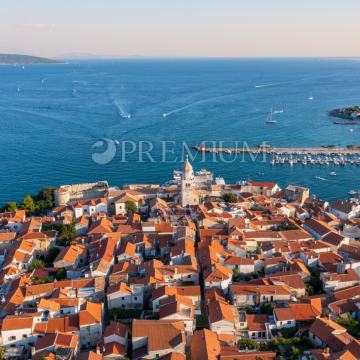 Grad Krk – zemljište pravilnog oblika, top lokacija!