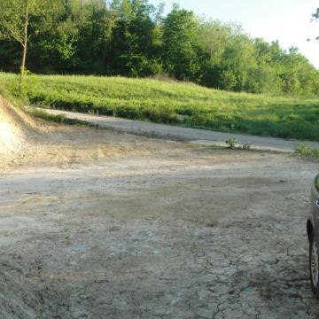 Građ. zemlj.,D.Laduč, 1300 m2 - PRIRODA - POGLED- MIR - 19.000 EUR !!!