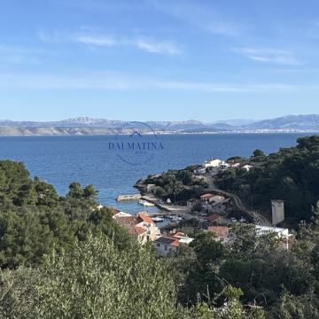 Građevinsko zemljište u blizini mora, Šolta