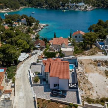 Građevinsko zemljište Brač-Milna prodaja!