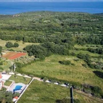 Prodaje se zemljište sa pogledom na more, Peruški