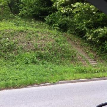 GRAĐEVINSKO ZEMLJIŠTE PRODAJEMO