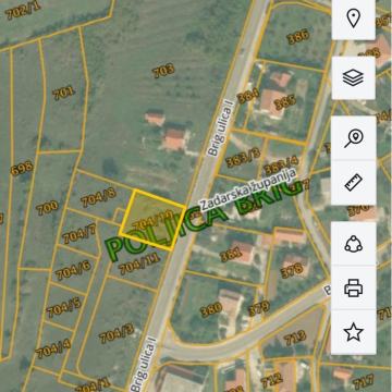 Gradjevinski teren 879 m2, predgradje ZD