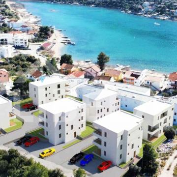 Grebaštica - četverosobni penthouse u blizini mora