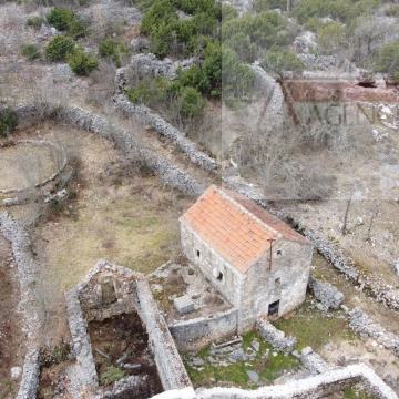 Imotski Slivno kamene kuće + okućnica - novo u ponudi