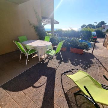 Investicija i život uz more: stan u Povljani s parkirnim mjestom