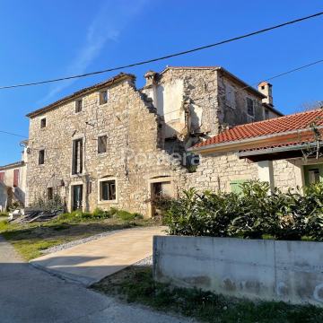 ISTRA, BUZET ruševina u čarobnom okruženju