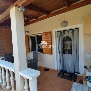 Istra,Duga uvala dvoetažni apartman na 500 m od mora