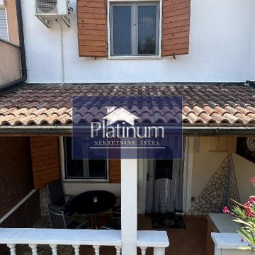 Istra,Duga uvala dvoetažni apartman u prodaji