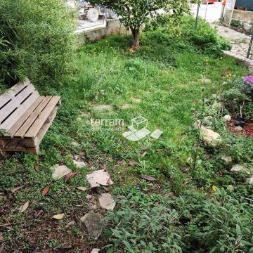 Istra, Medulin, Premantura,  samostojeća kuća 84m2, prizemnica,100m2 o