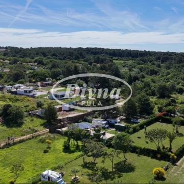 Istra, Peroj, parcela u rekreacijskoj zoni na 50-ak m od plaže