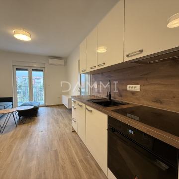 ISTRA, ROVINJ - Stan s jednom spavaćom sobom i terasom