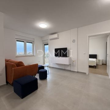 ISTRA, ROVINJ - Stan u prizemlju jedna spavaća soba s vrtom i parkingo