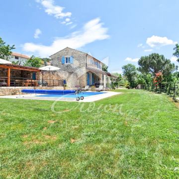 Istra – Vila u istarskom stilu s velikim zemljištem