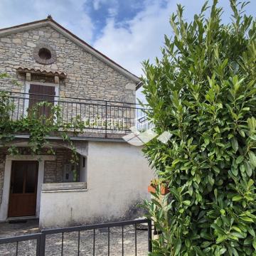 Istra, Vodnjan,  kuća 75m2, pomoćni objekat 50m2, okućnica 100m2  #pro