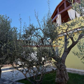 Istra, Vodnjan - šarmantna kuća sa bazenom